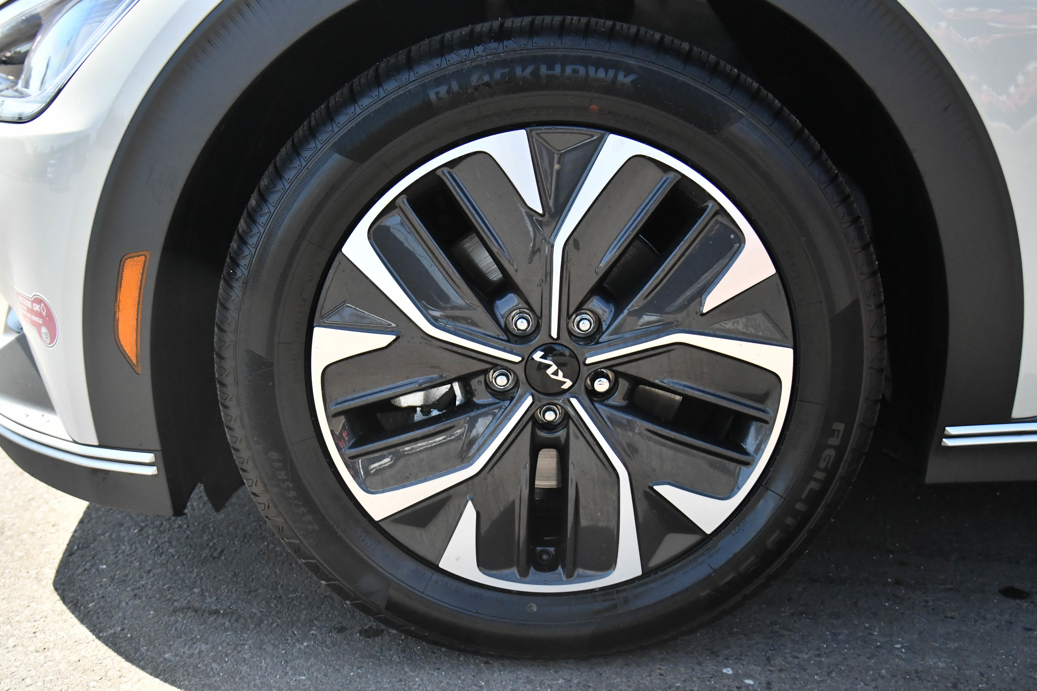 Used 2024 Kia EV6 Light RWD image 12