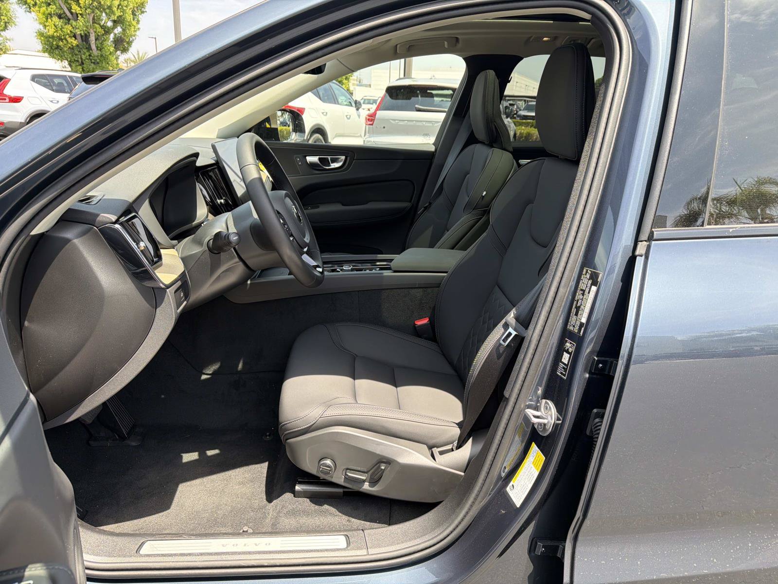 New 2026 Volvo XC60 B5 Plus w/ Climate Package AWD/4WD image 13