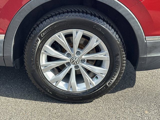 Used 2018 Volkswagen Tiguan SE image 23