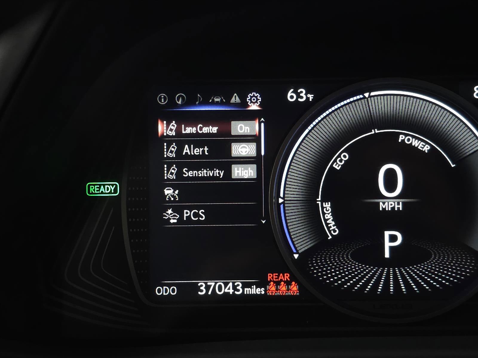 Used 2024 Lexus UX 250h AWD w/ Premium Package image 24