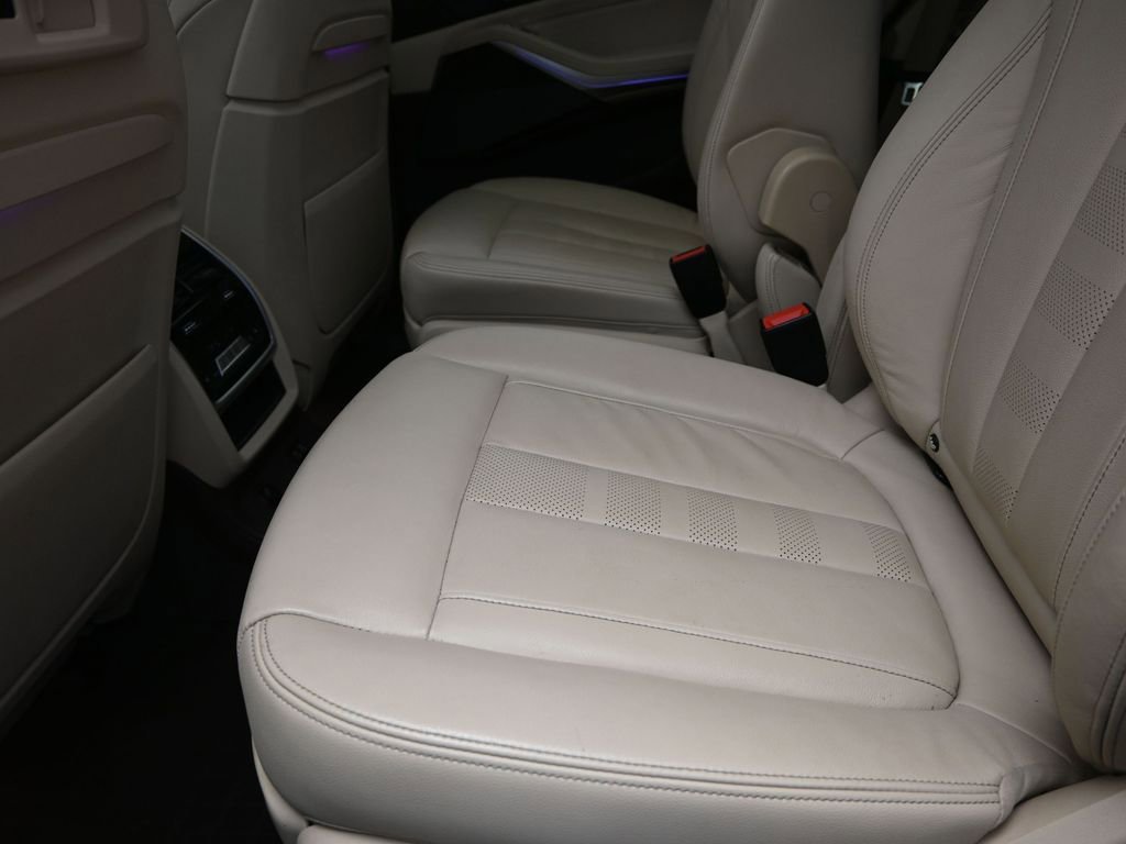 Used 2019 BMW X7 xDrive40i w/ Premium Package image 16