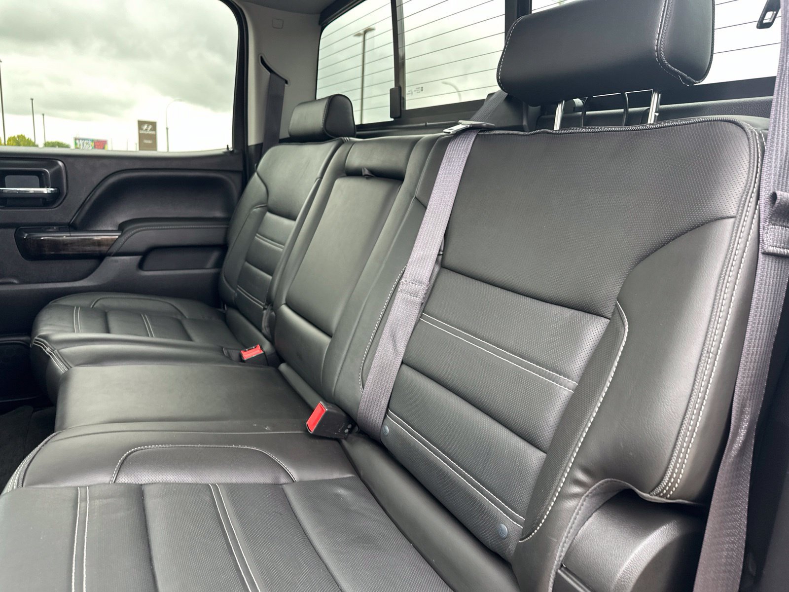 Used 2015 GMC Sierra 1500 Denali AWD/4WD image 25
