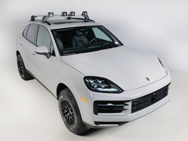 New 2026 Porsche Cayenne AWD/4WD image 30