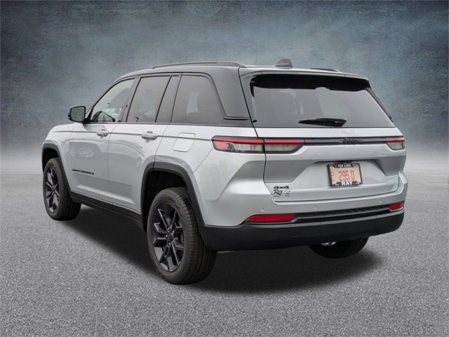 New 2025 Jeep Grand Cherokee Limited w/ Trailer Tow Package image 6