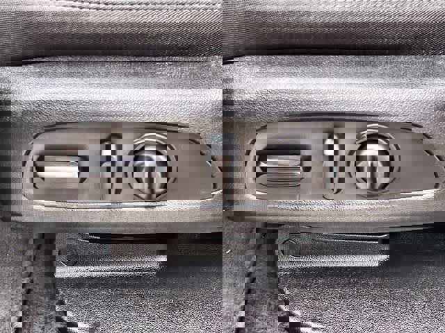 Used 2020 Chevrolet Blazer LT image 31