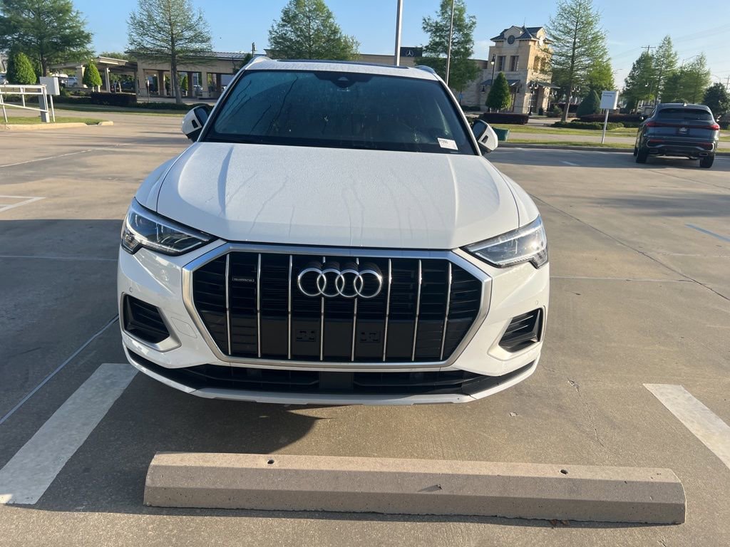 Used 2023 Audi Q3 2.0T Premium w/ Convenience Package image 7
