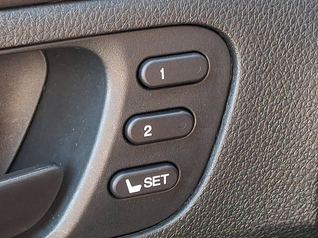 Used 2023 Honda Passport EX-L image 31