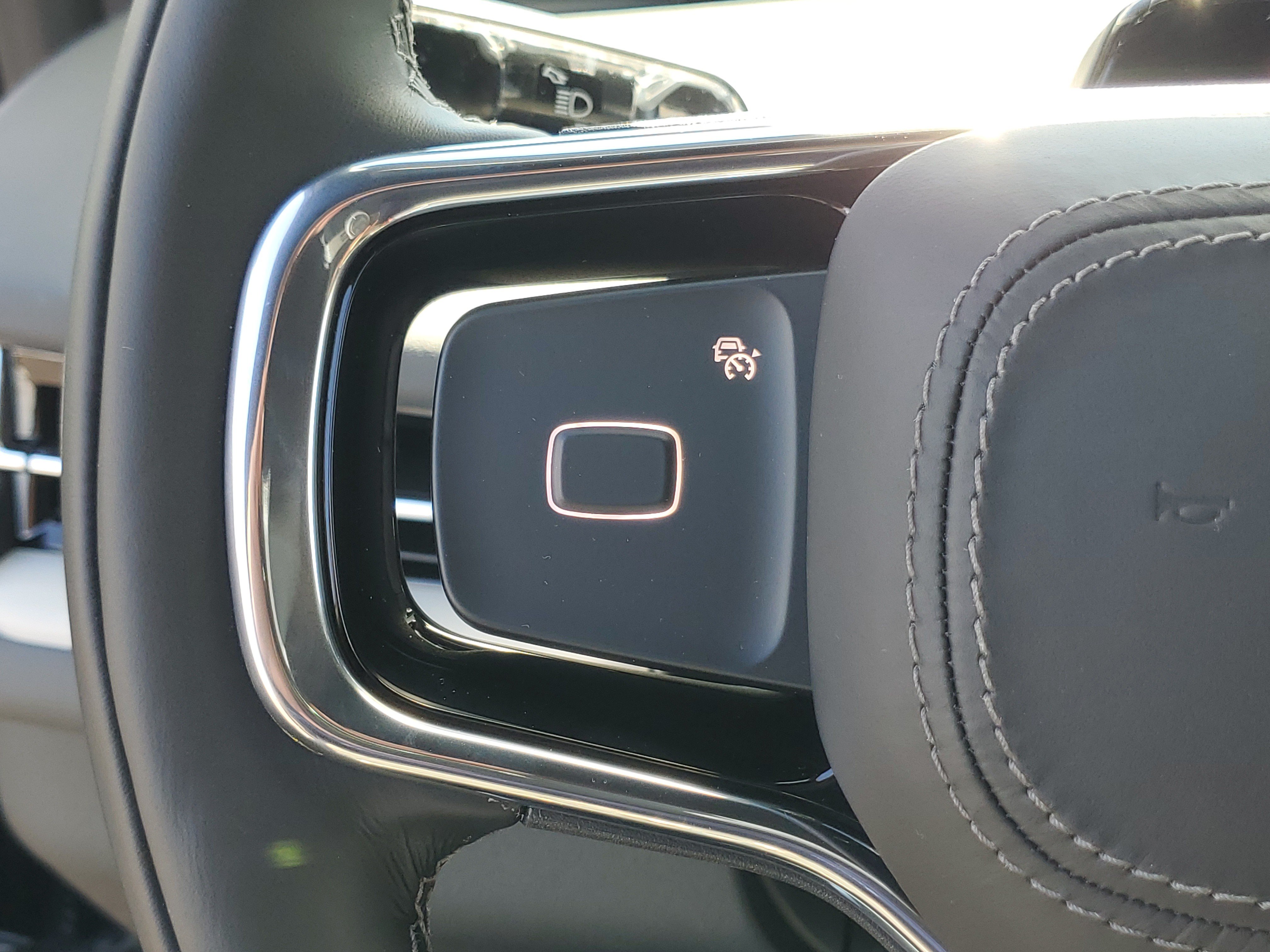 New 2026 Lincoln Navigator Reserve w/ Jet Appearance Package AWD/4WD image 17