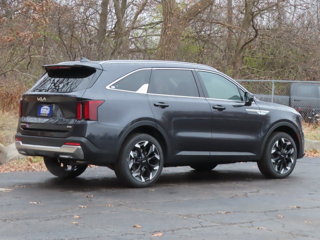 New 2026 Kia Sorento EX image 3