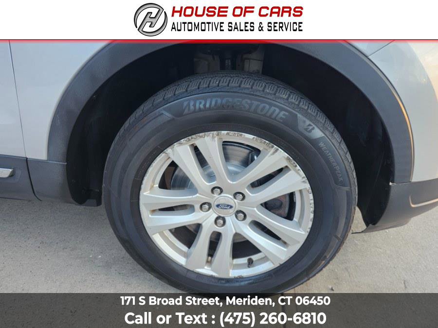 Used 2019 Ford Explorer XLT w/ Equipment Group 202A AWD/4WD image 22
