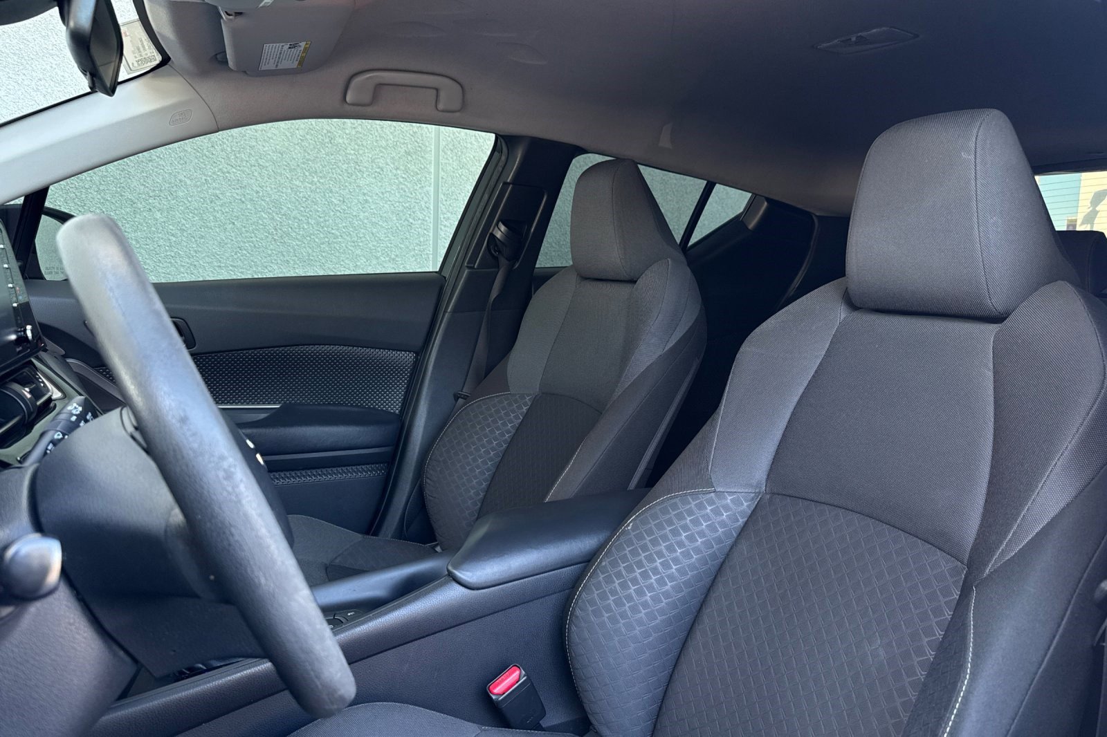 Used 2021 Toyota C-HR LE image 20