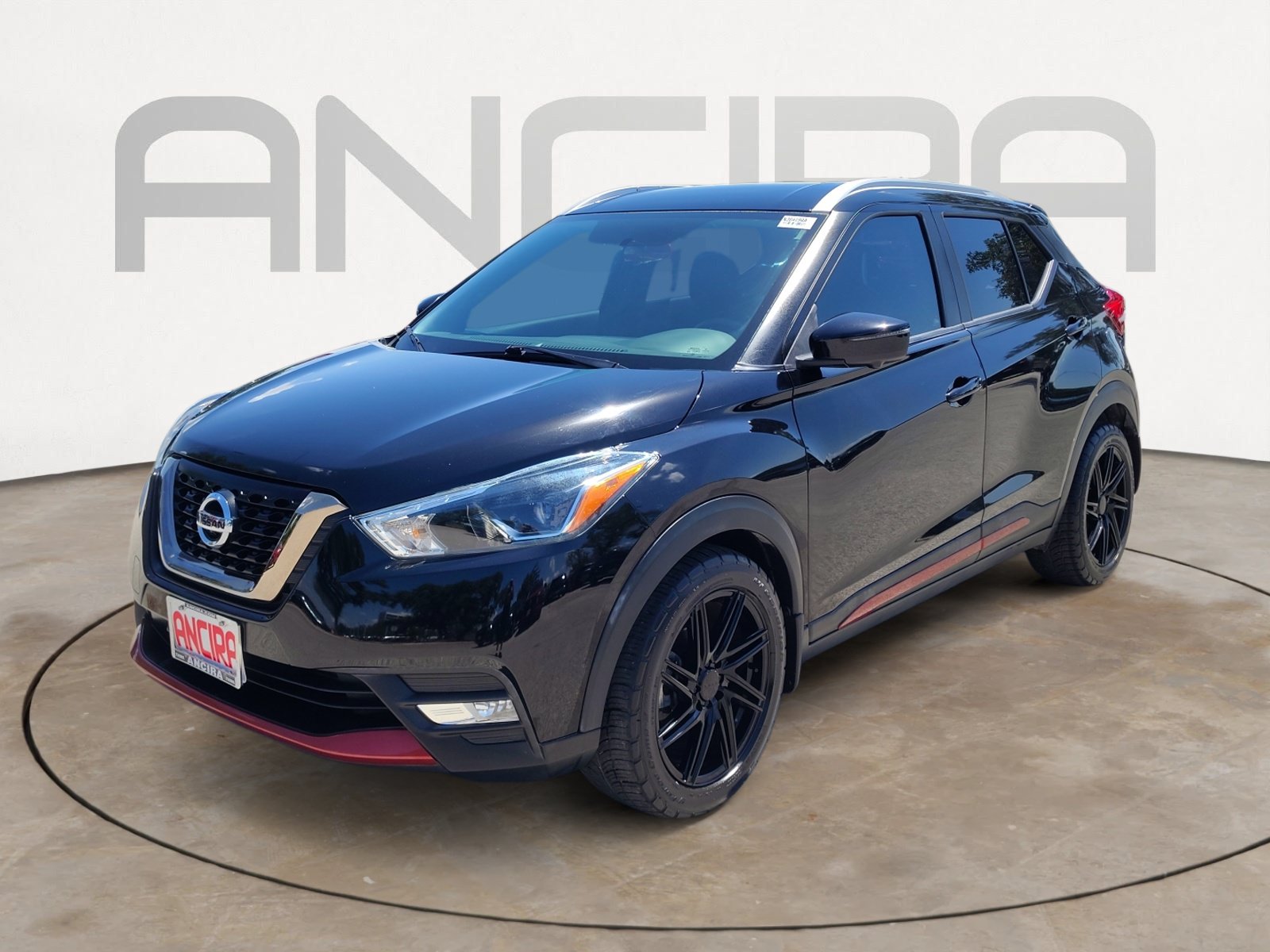 Used 2019 Nissan Kicks SR w/ SR Premium Package FWD image 6