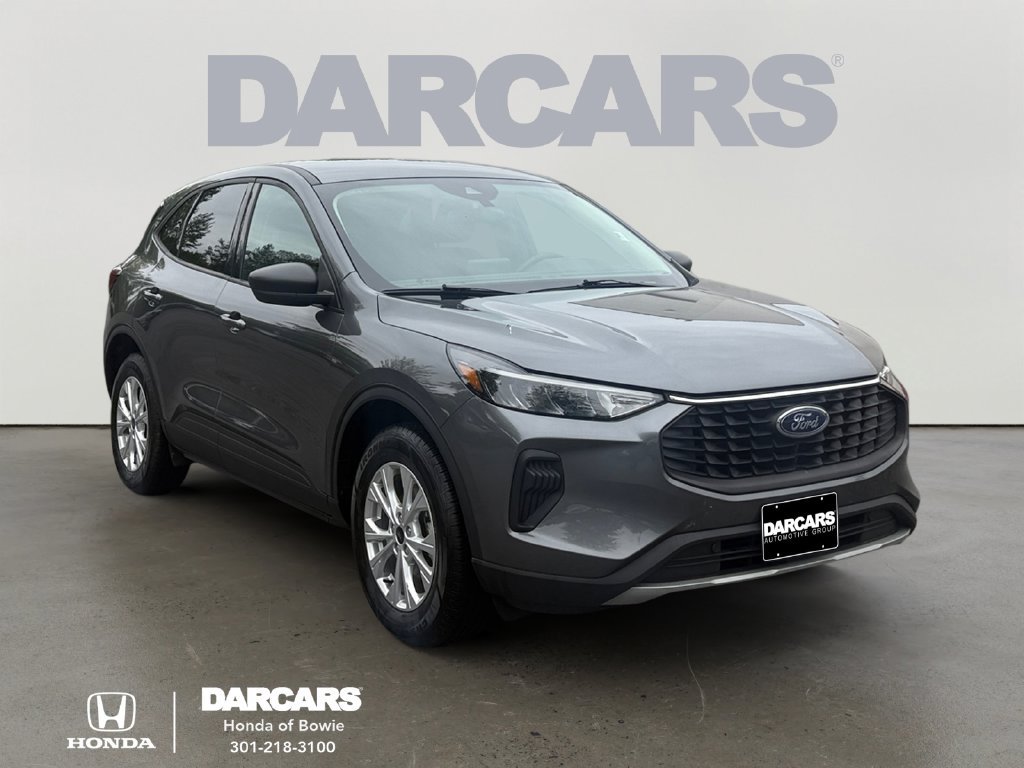 Used 2025 Ford Escape Active AWD/4WD image 1