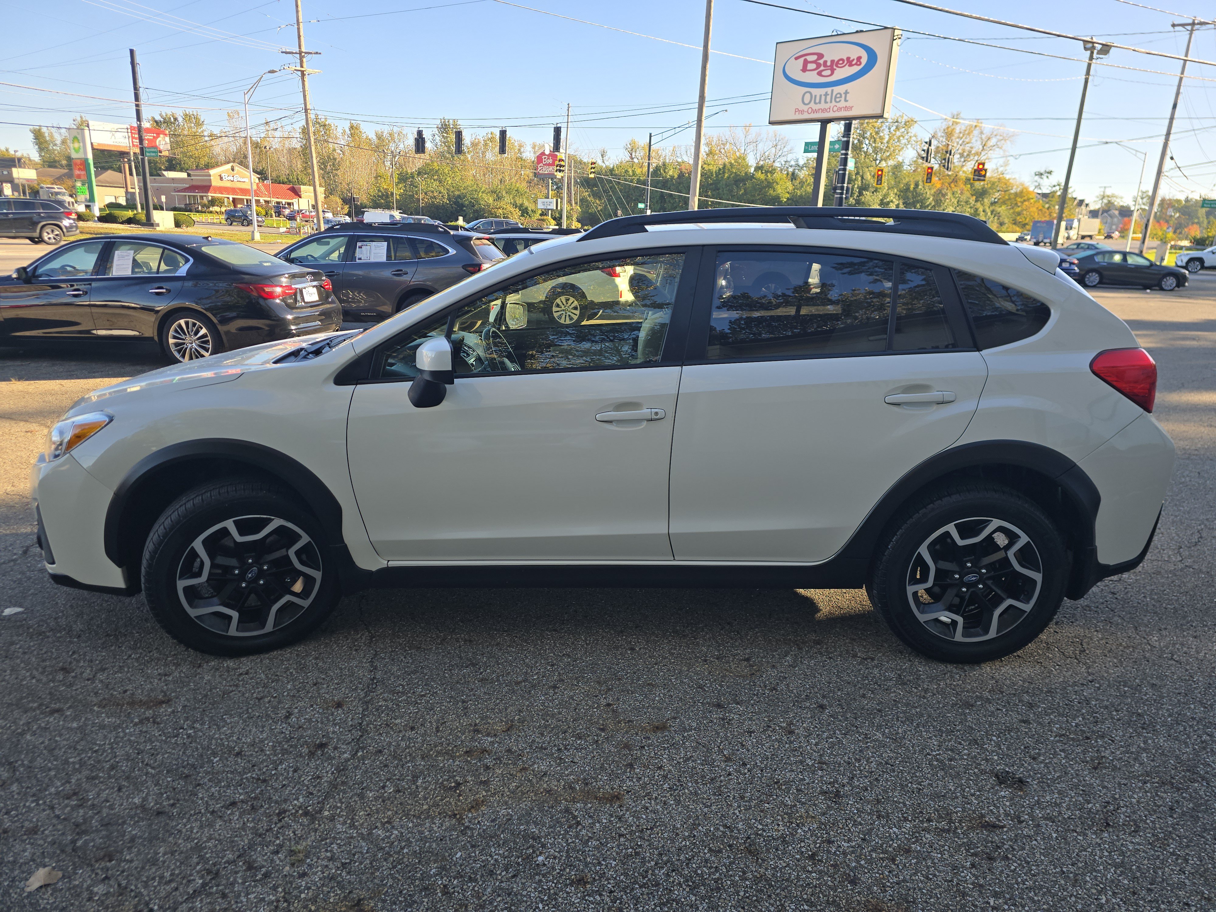Used 2016 Subaru Crosstrek 2.0i Premium AWD/4WD image 4