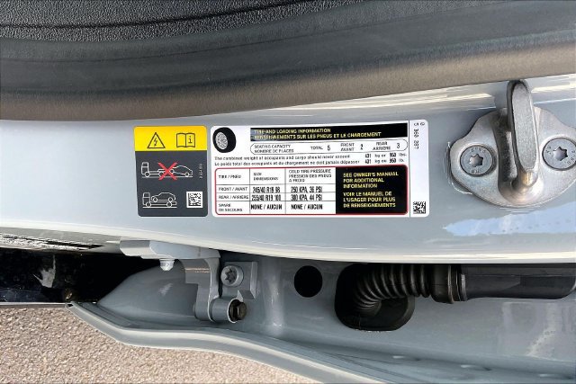 Used 2025 BMW i4 eDrive40 w/ M Sport Package RWD image 34