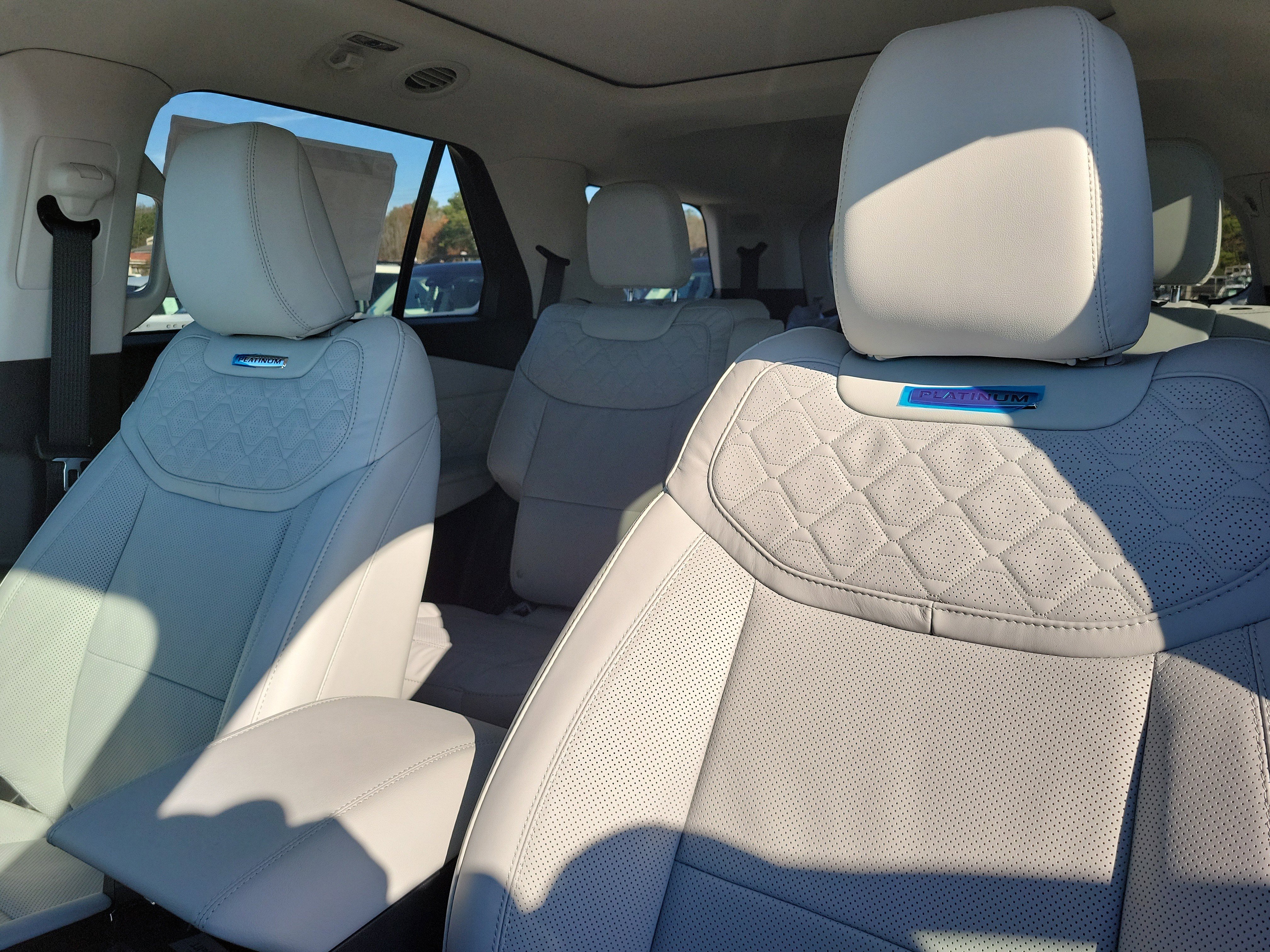 New 2026 Ford Explorer Platinum w/ LUX Leather Package image 15