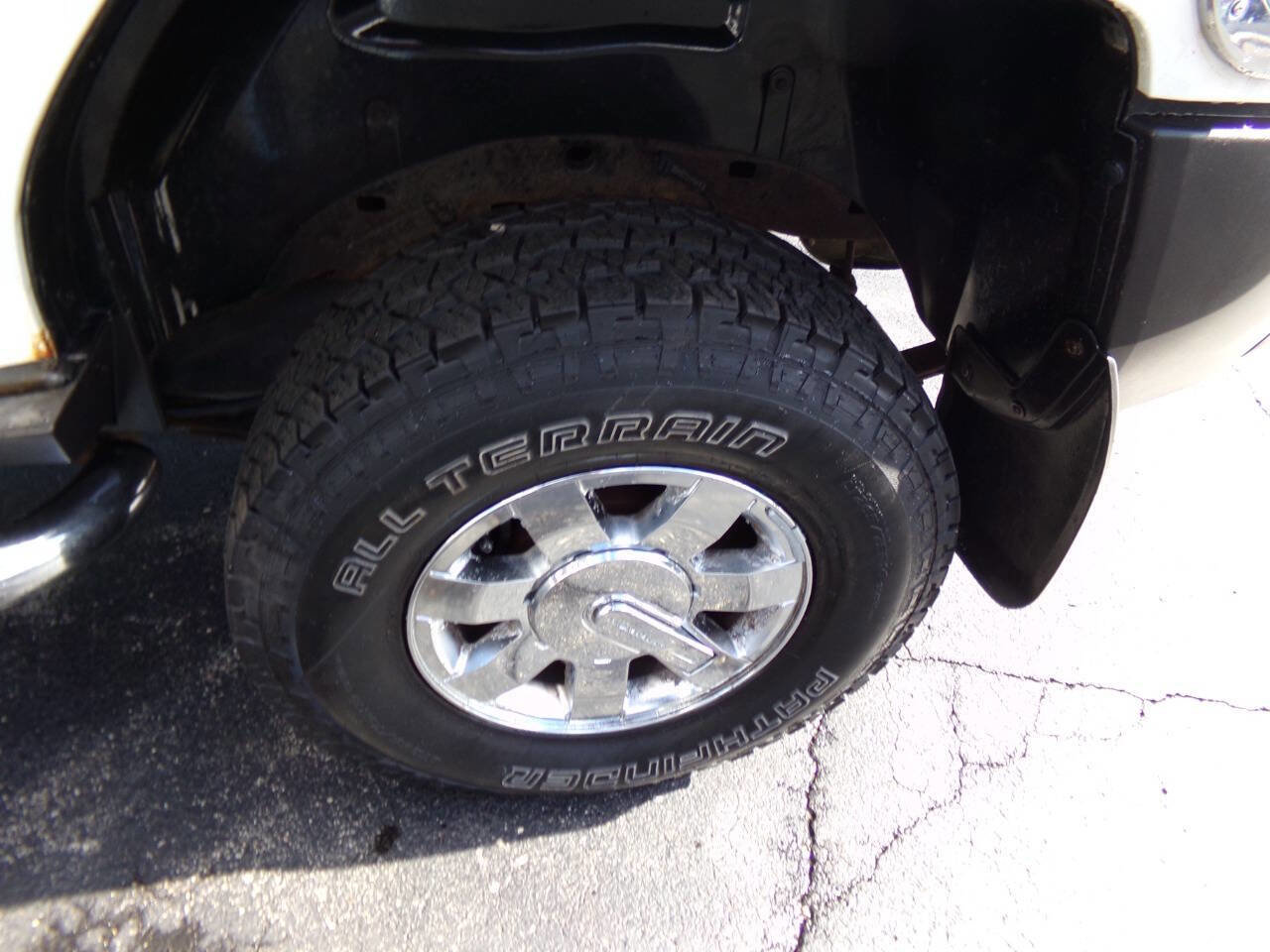 Used 2009 HUMMER H3 Luxury AWD/4WD image 11