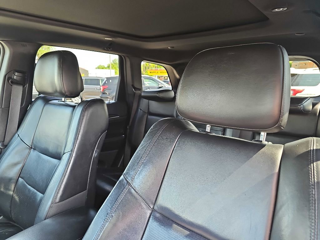 Used 2020 Jeep Grand Cherokee Limited w/ Luxury Group II image 27