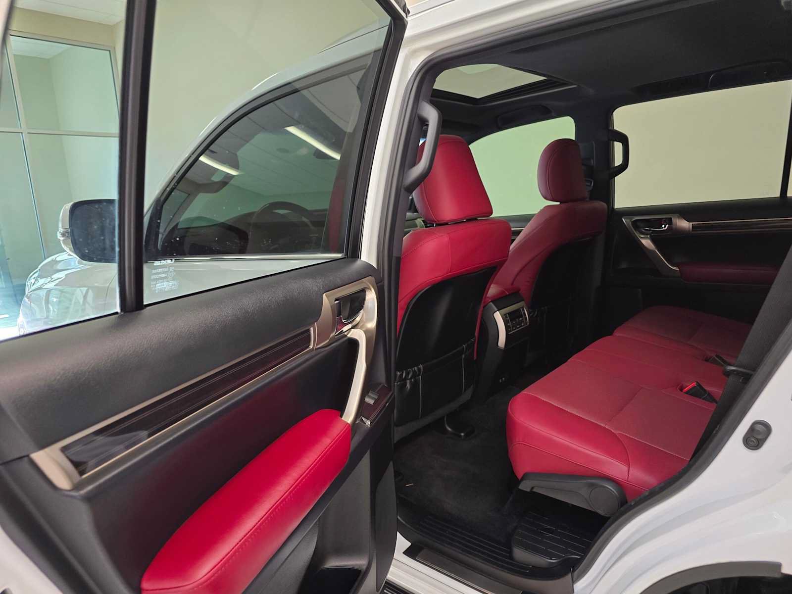 Used 2021 Lexus GX 460 Premium w/ Premium Package AWD/4WD image 25