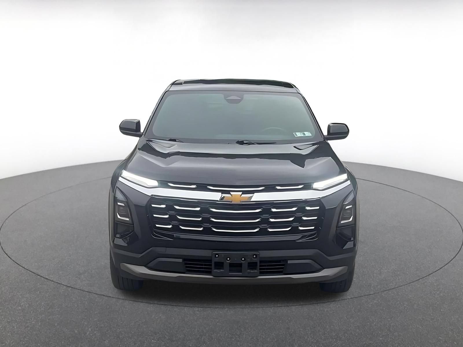 Used 2025 Chevrolet Equinox LT FWD image 4