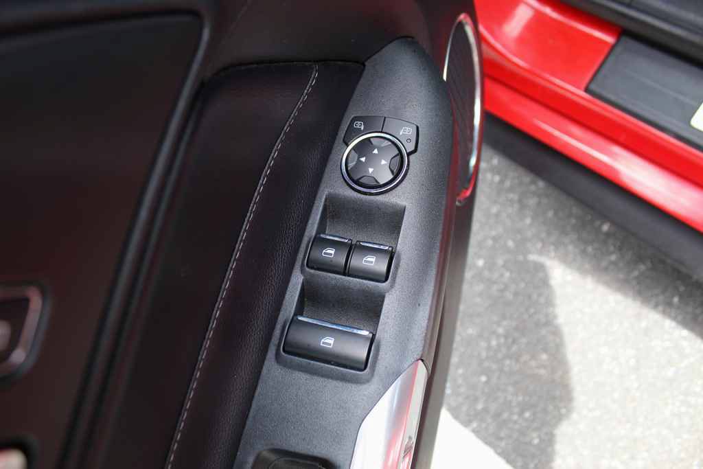 Used 2020 Ford Mustang Premium RWD image 17