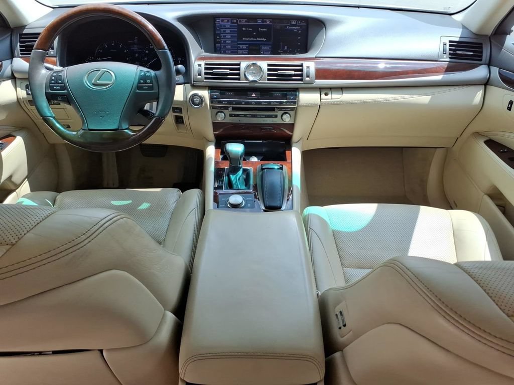 Used 2014 Lexus LS 460 w/ Comfort Package RWD image 24