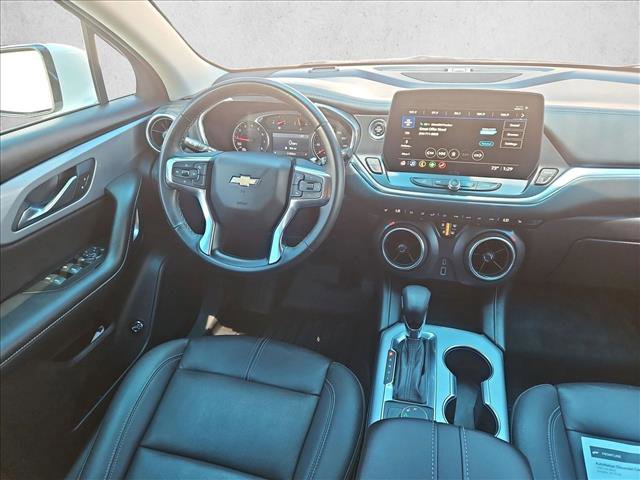 Used 2024 Chevrolet Blazer LT FWD image 3