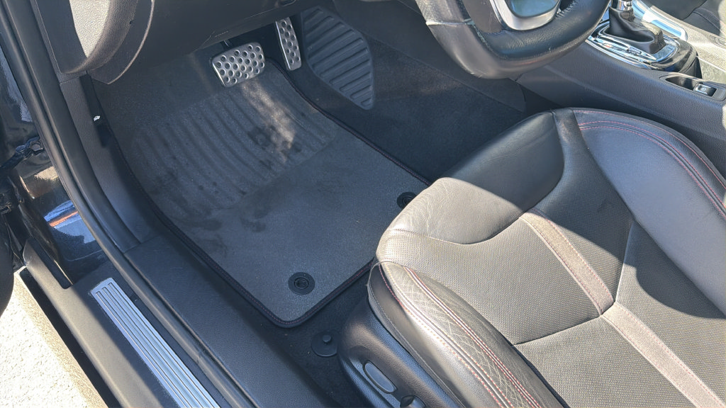 Used 2014 Chevrolet SS RWD image 12