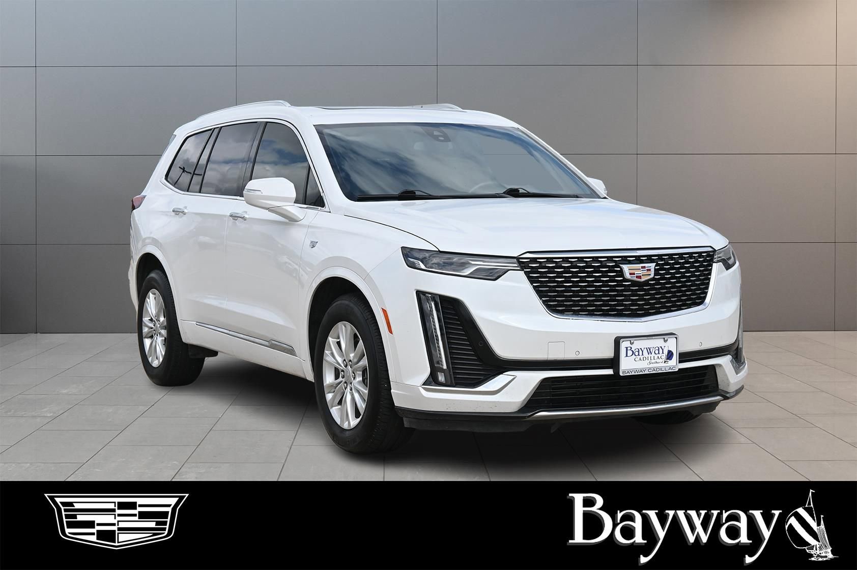 Certified 2023 Cadillac XT6 Luxury FWD image 3