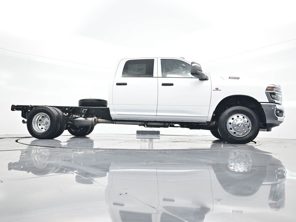 New 2026 RAM 3500 Tradesman w/ Chrome Appearance Group image 26