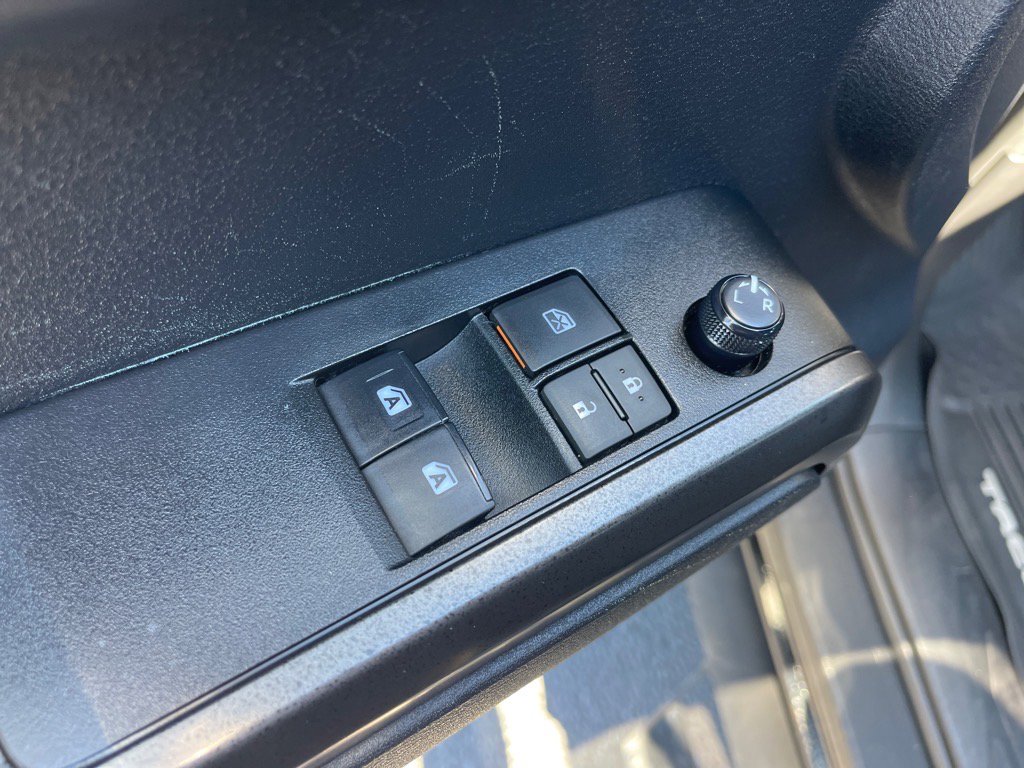 Used 2020 Toyota Tacoma TRD Sport image 8