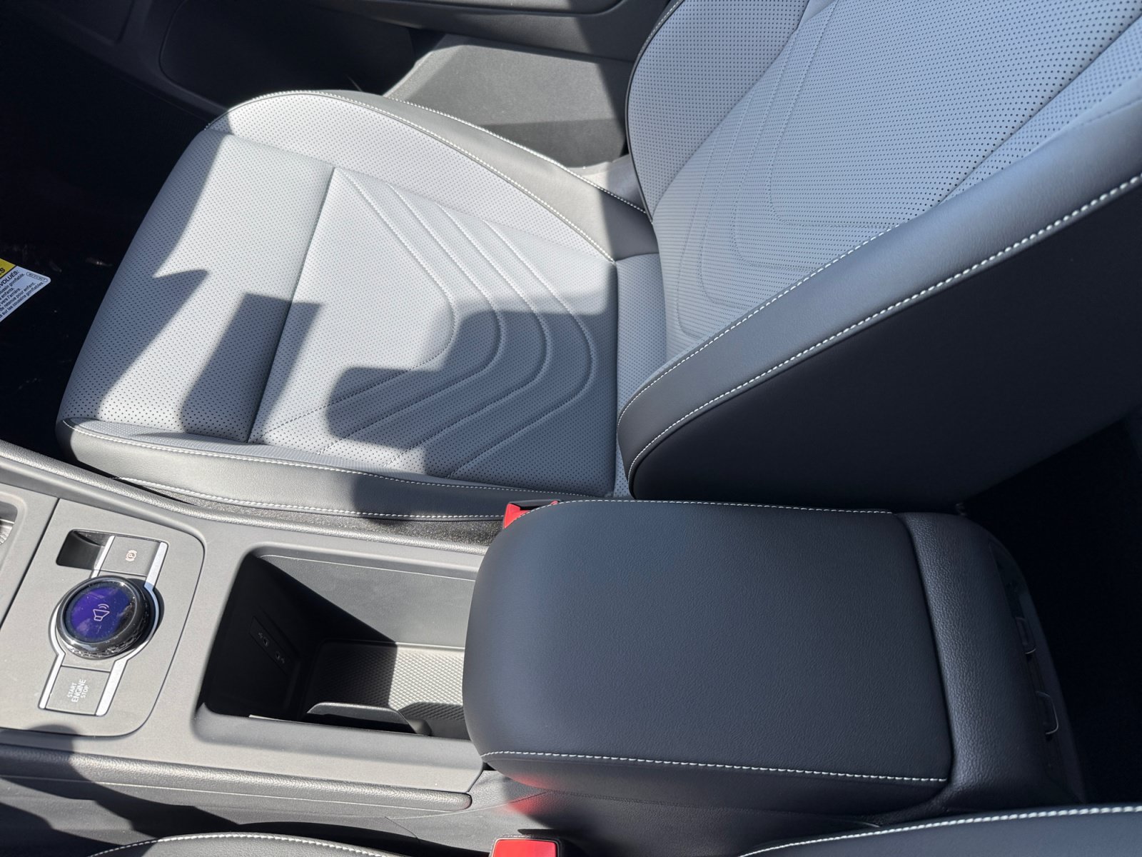 New 2026 Volkswagen Tiguan SE FWD image 14