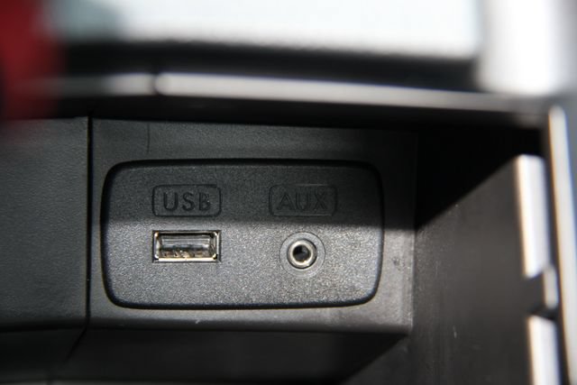 Used 2014 Subaru Forester 2.5i Limited AWD/4WD image 31