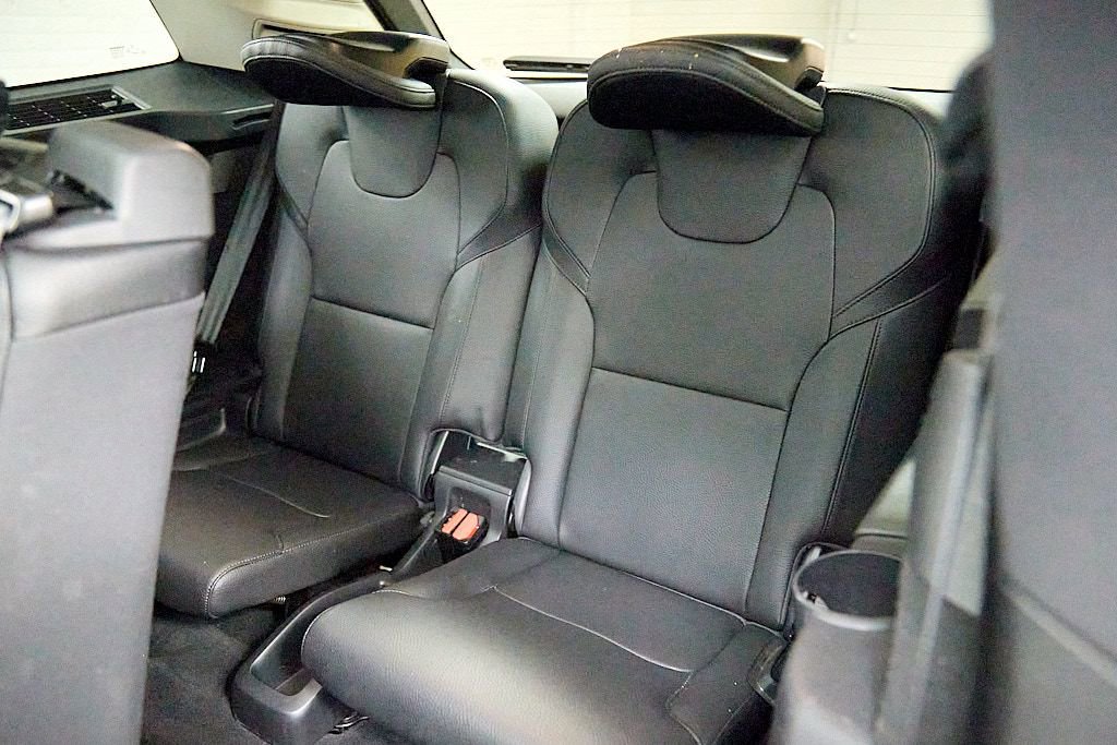 Used 2021 Volvo XC90 T6 Momentum w/ Climate Package image 26