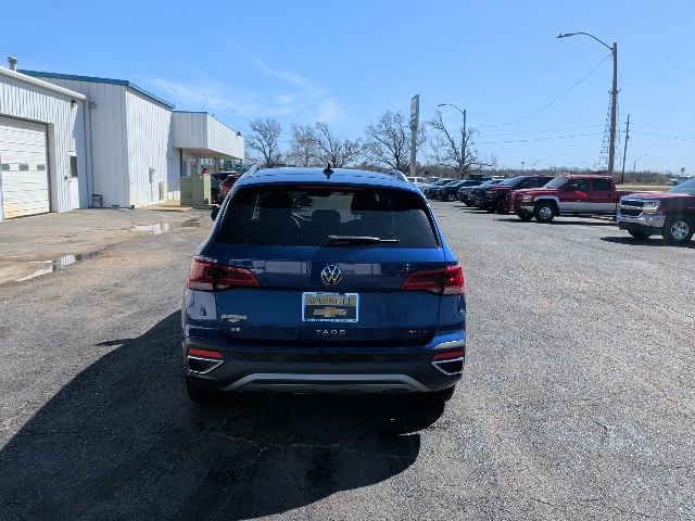 Used 2023 Volkswagen Taos SE image 4
