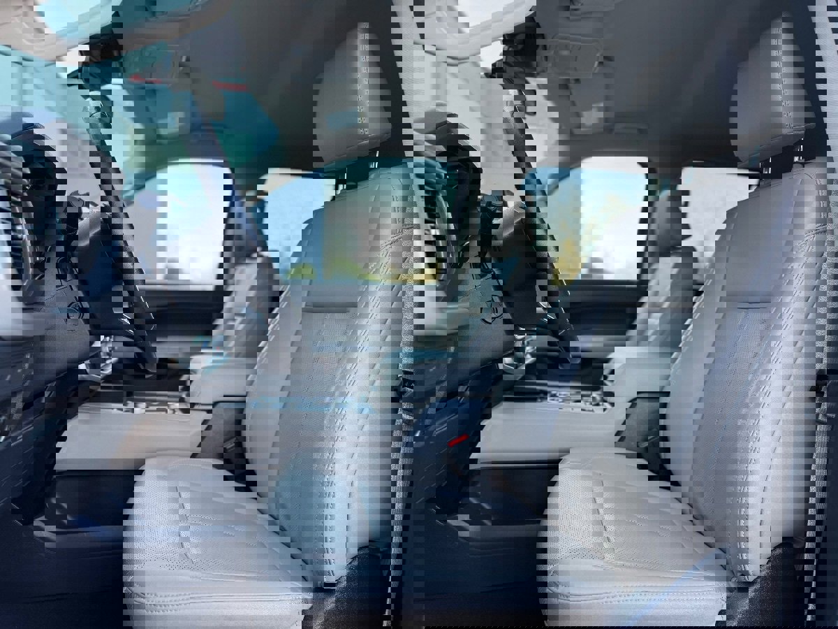 Used 2024 Ford Expedition Max XLT image 14