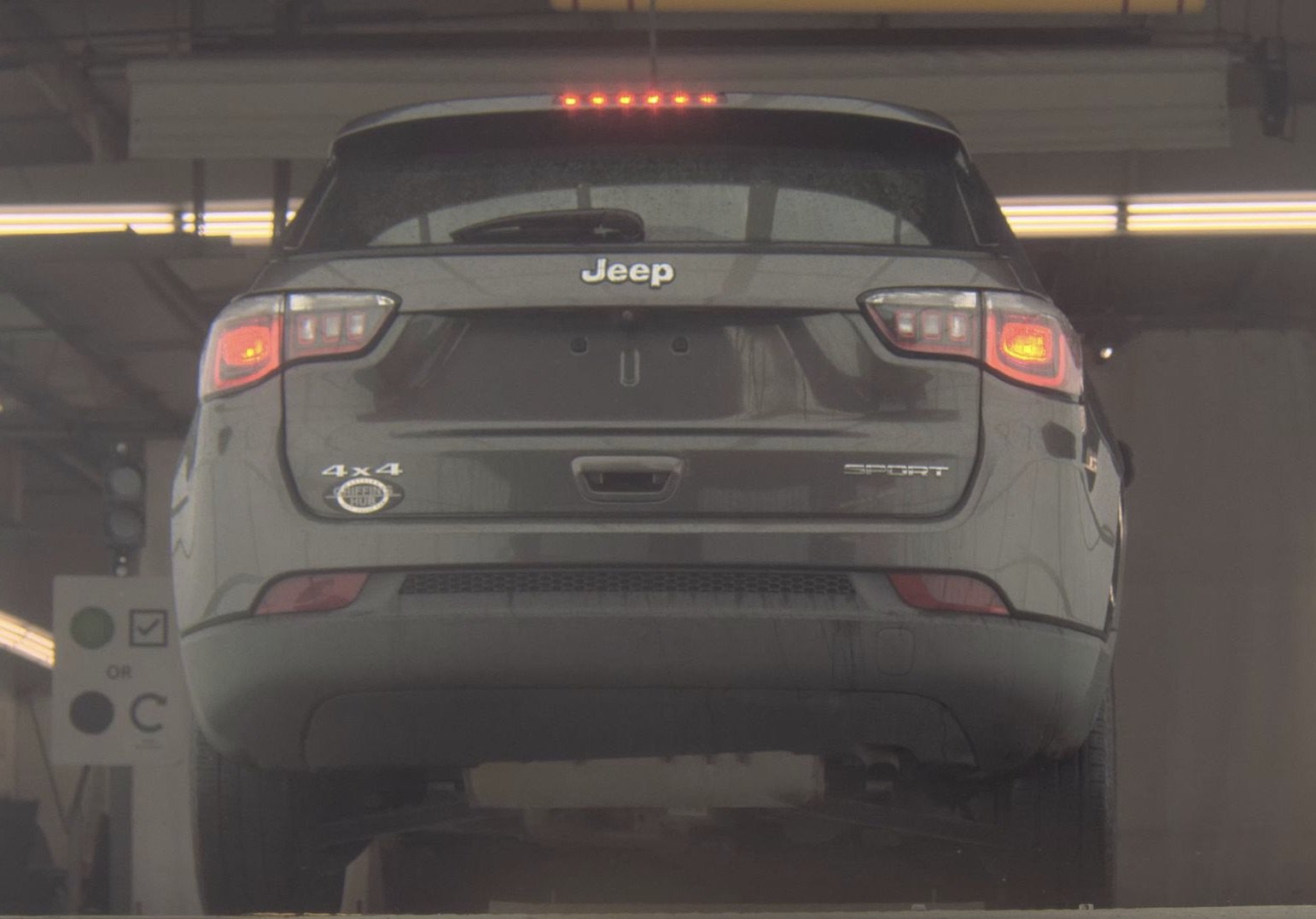 Used 2020 Jeep Compass Sport AWD/4WD image 5