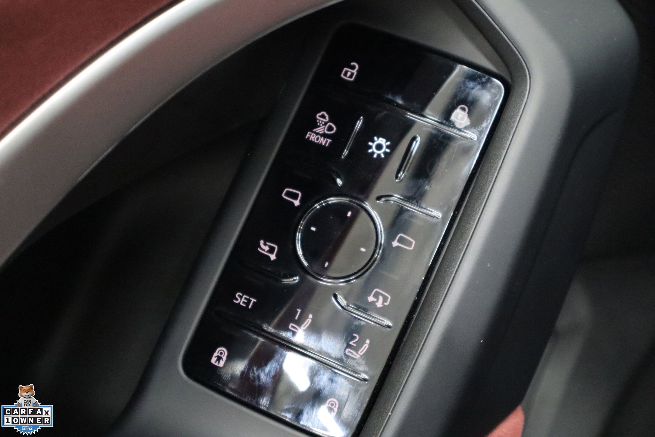 Used 2025 Audi SQ5 Premium Plus w/ Premium Plus Package image 15