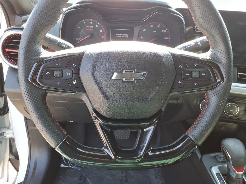 Used 2024 Chevrolet Trax RS w/ Driver Confidence Package image 18