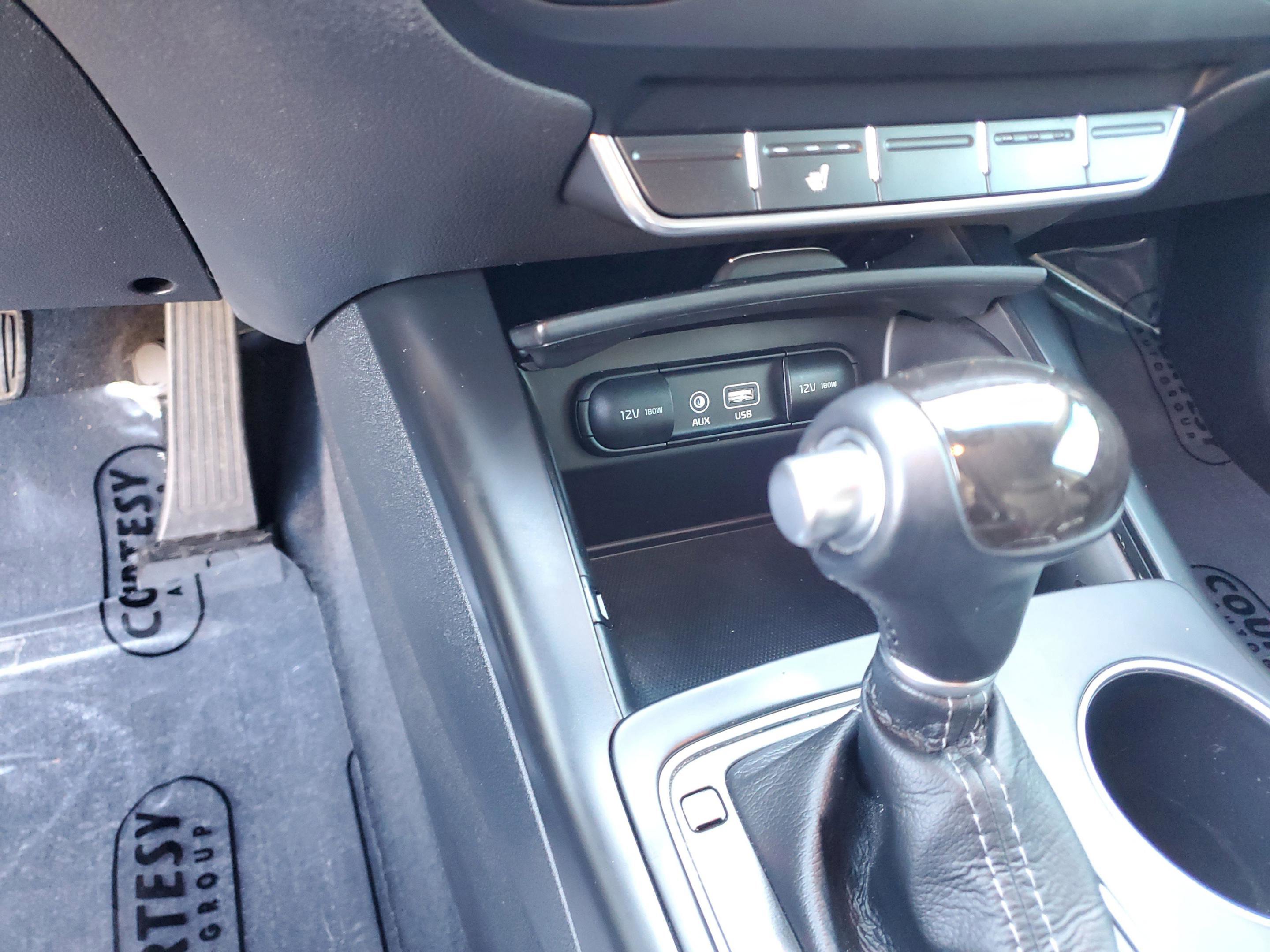 Used 2017 Kia Sorento LX image 21