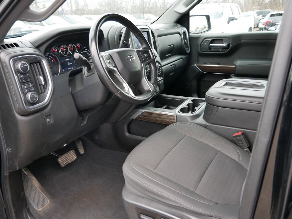 Used 2020 Chevrolet Silverado 1500 RST AWD/4WD image 15