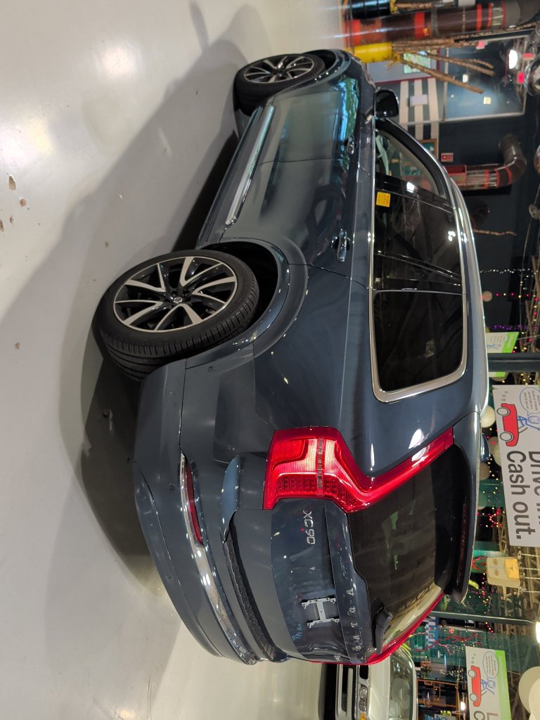 Used 2023 Volvo XC90 B6 Plus AWD/4WD image 17