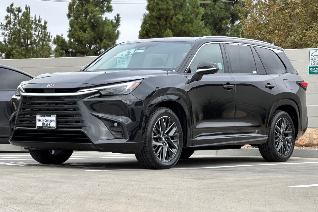 Used 2024 Lexus TX 350 FWD w/ Captains Chair Package image 10