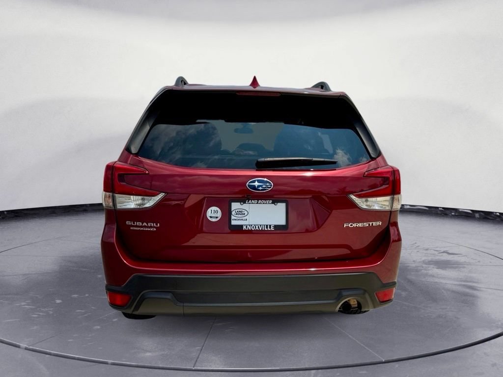 Used 2023 Subaru Forester Premium AWD/4WD image 9