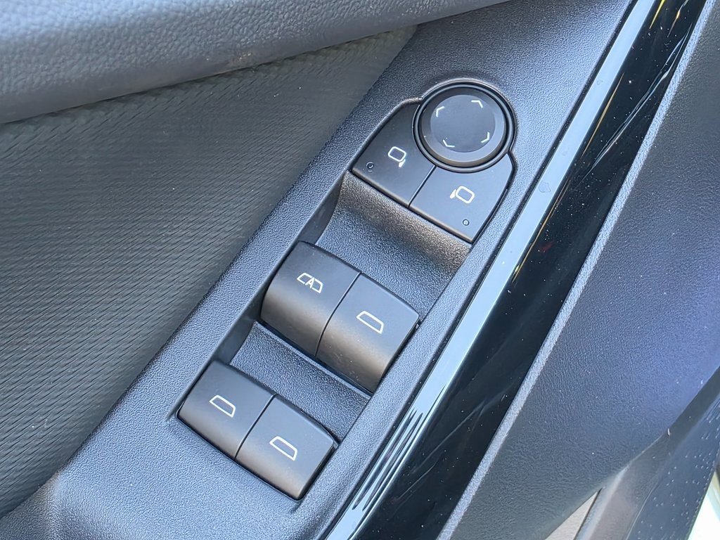 New 2026 Chevrolet Equinox LT w/ Safety and Technology Package image 15