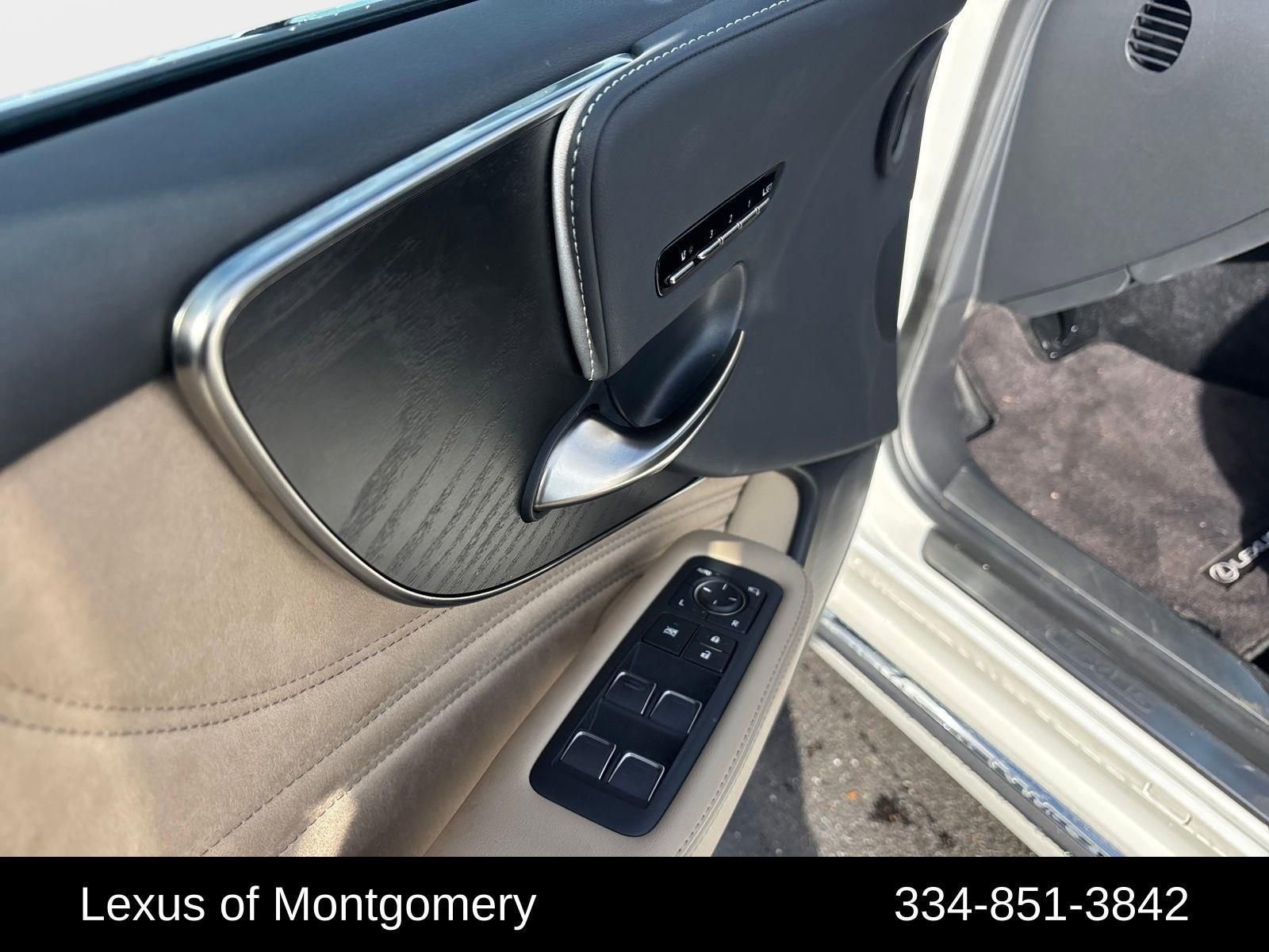 Used 2022 Lexus LS 500 image 11