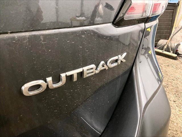 Used 2022 Subaru Outback Limited AWD/4WD image 13
