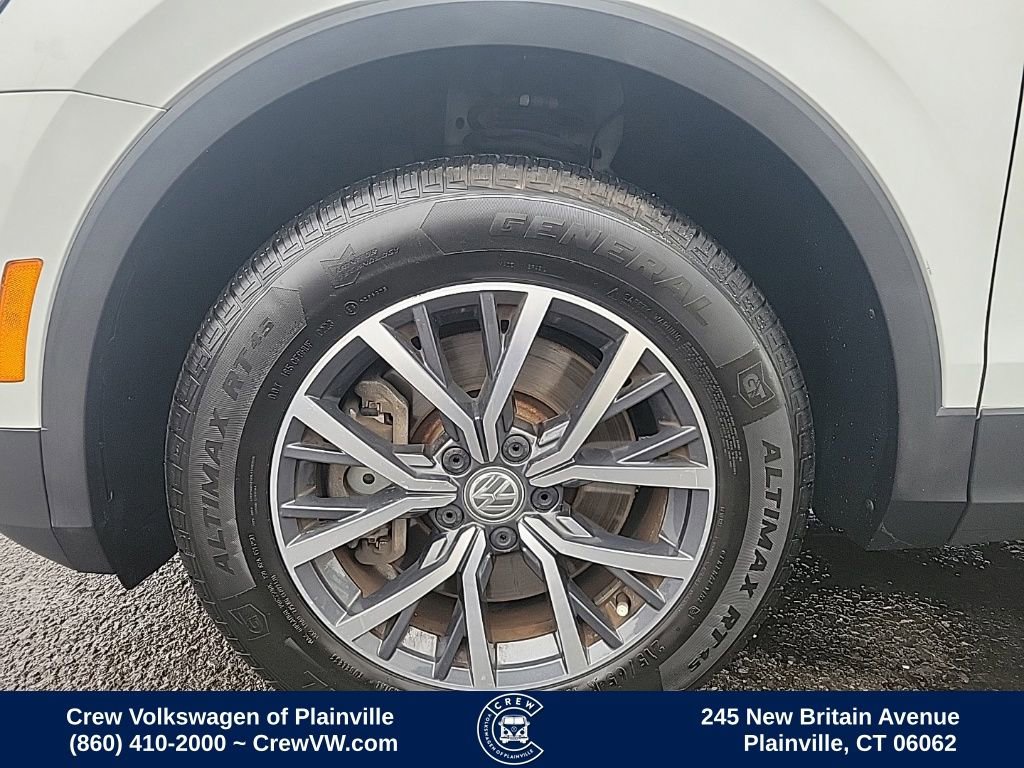 Used 2019 Volkswagen Tiguan SE image 19