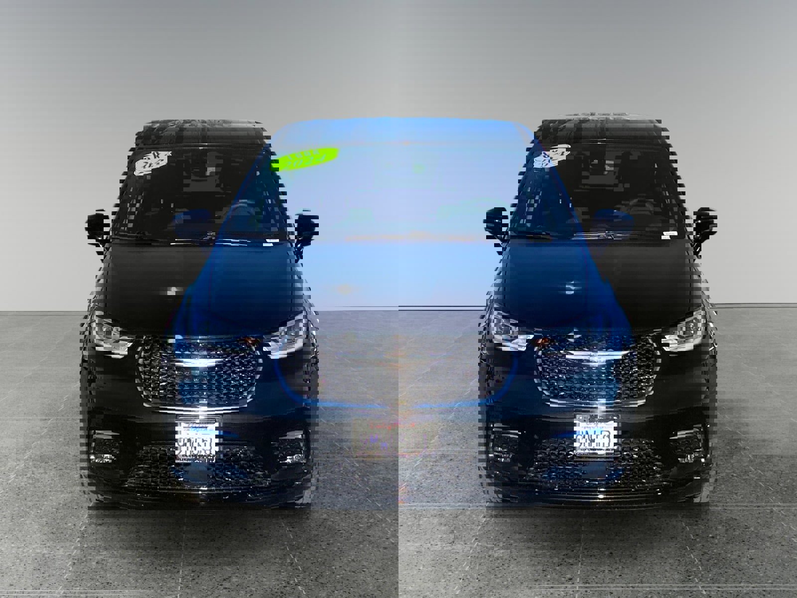 Used 2024 Chrysler Pacifica Touring image 8