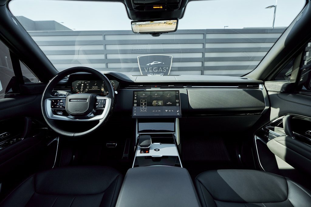 Used 2025 Land Rover Range Rover Long Wheelbase Autobiography image 55